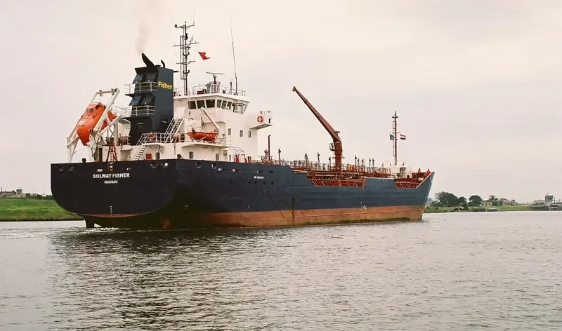 SOLWAY FISHER Tanker IMO 9320491 photo 3