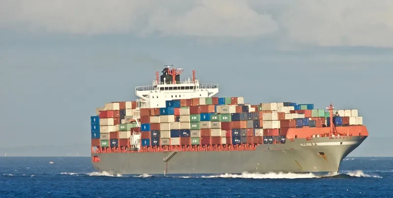 UTE Container Ship IMO 9320685 photo 3