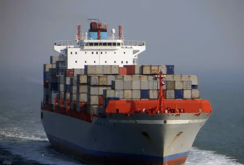 UTE Container Ship IMO 9320685 photo 9