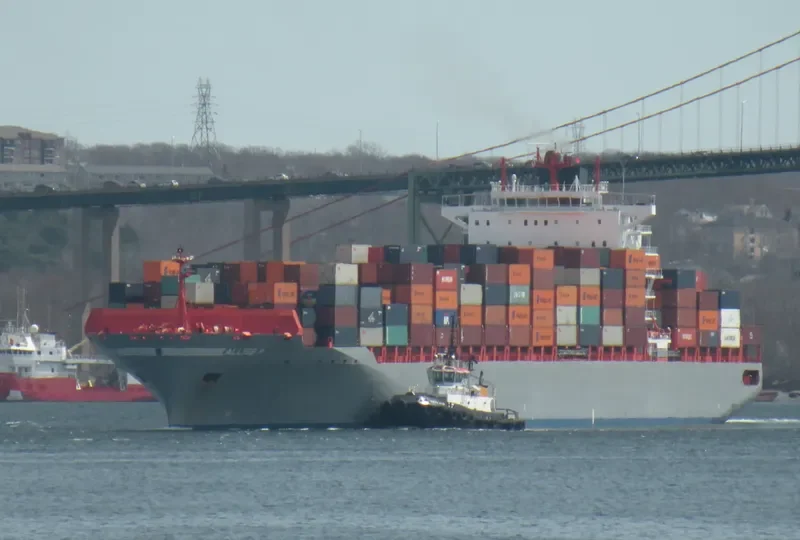 UTE Container Ship IMO 9320685 photo 10