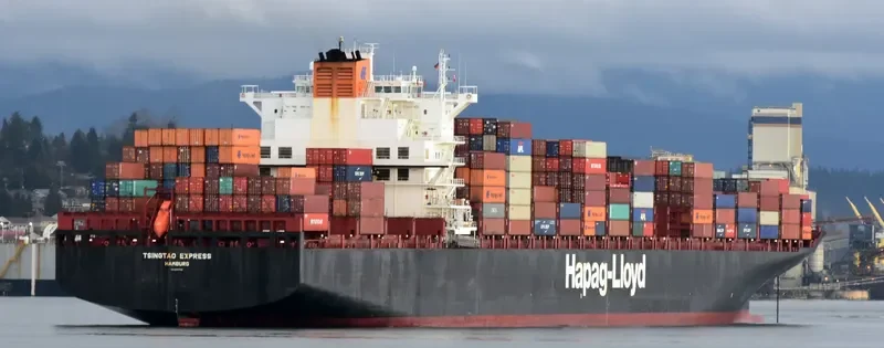 TSINGTAO EXPRESS Container Ship IMO 9320702 photo 7