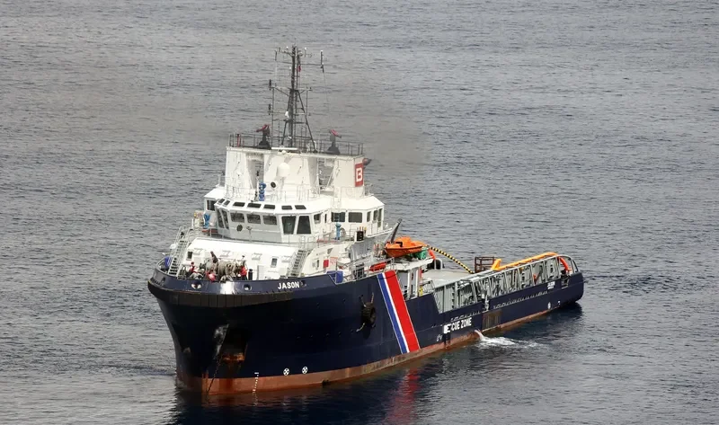JASON Offshore Vessel IMO 9320922 photo 10