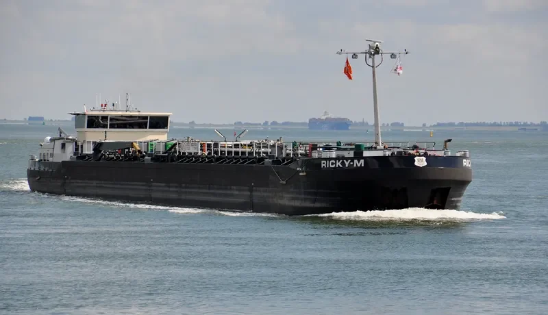 RICKY M Tanker IMO 9321081 photo 2
