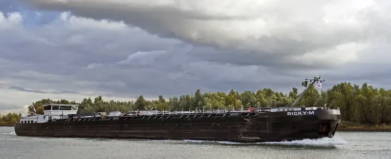 RICKY M Tanker IMO 9321081 photo 10