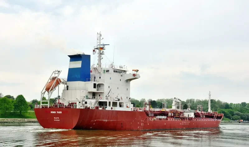 MICHELLE XXV Tanker IMO 9321110 photo 4