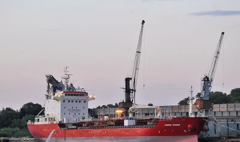 MEGHNA TRADER Tanker IMO 9321122 photo 5