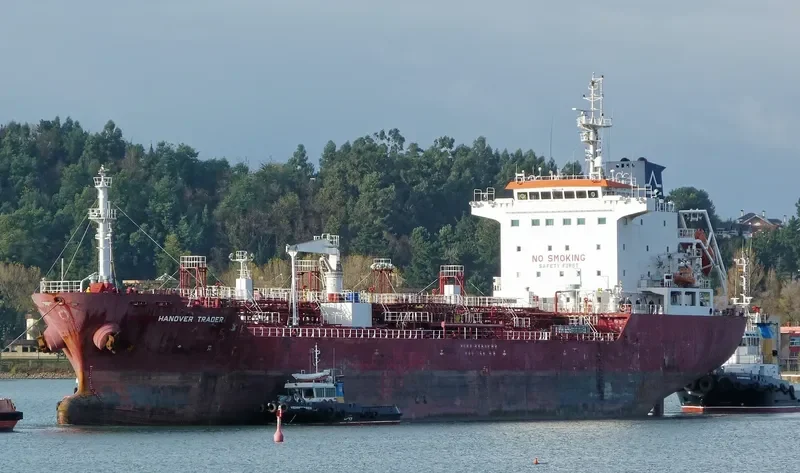 KS IRIS Tanker IMO 9321134 photo 3