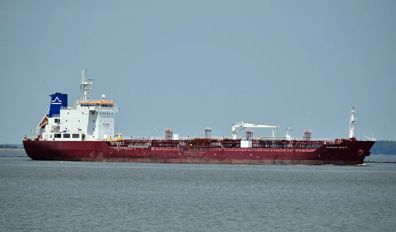 KS IRIS Tanker IMO 9321134 photo 7