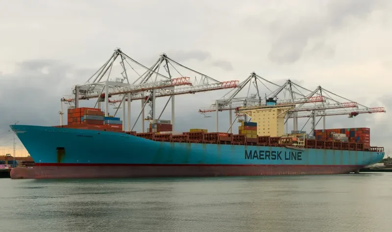 EBBA MAERSK Container Ship IMO 9321524 photo 4