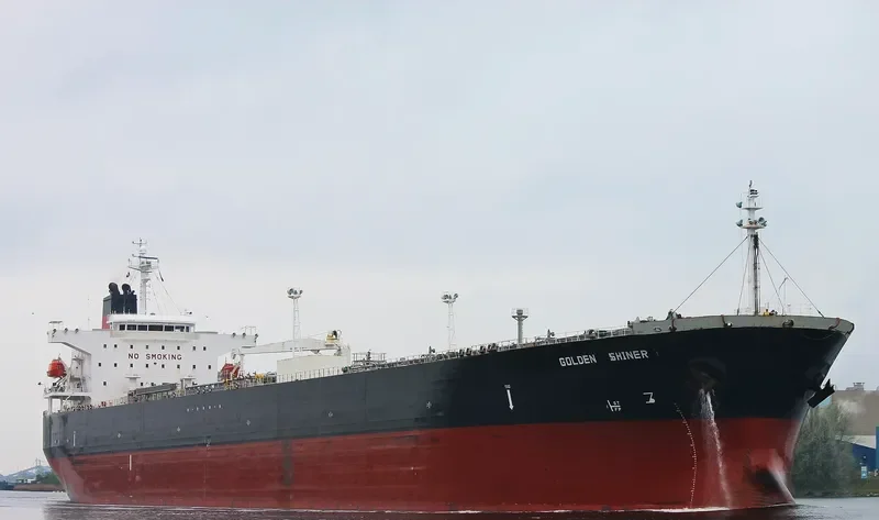 GOLDEN SHINER Tanker IMO 9321562 photo 2