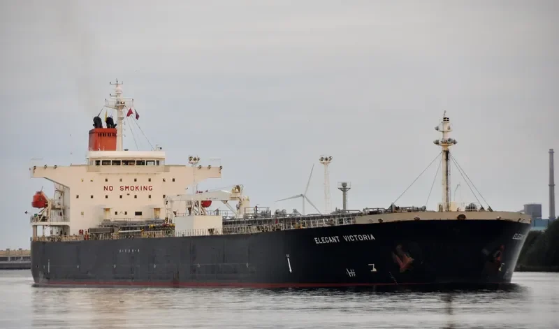 GOLDEN SHINER Tanker IMO 9321562 photo 8