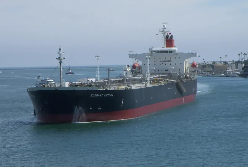 GOLDEN SHINER Tanker IMO 9321562 photo 10