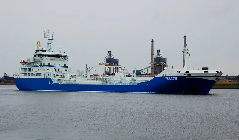 TELLUS Tanker IMO 9321615 photo 4