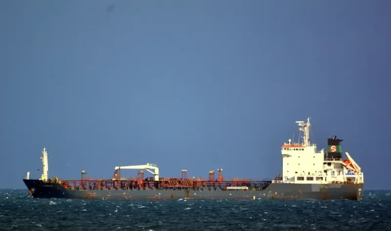 GT PEACE Tanker IMO 9321639 photo 7