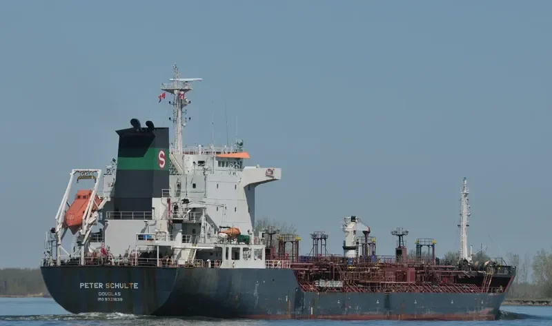 GT PEACE Tanker IMO 9321639 photo 8