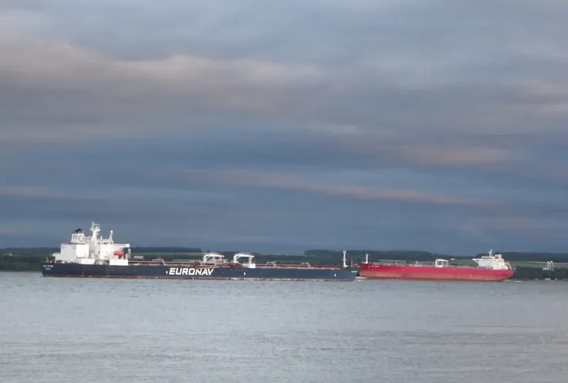 CAP GUILLAUME Tanker IMO 9321691 photo 9