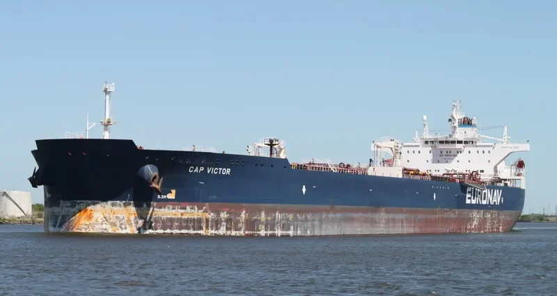 CAP VICTOR Tanker IMO 9321720 photo 3