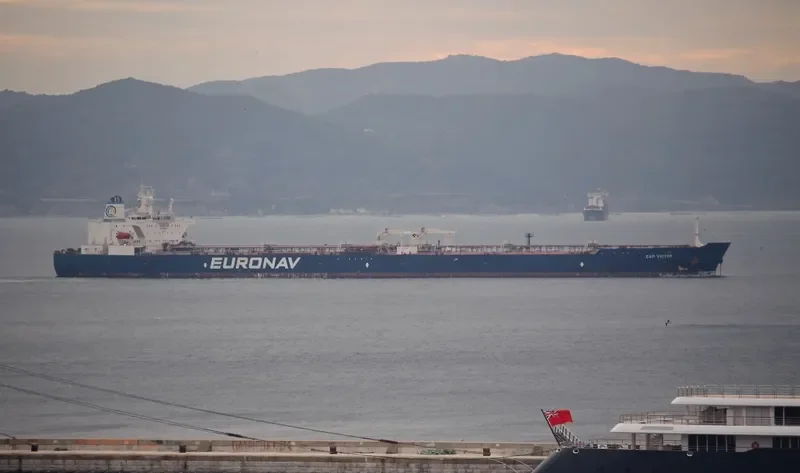CAP VICTOR Tanker IMO 9321720 photo 8
