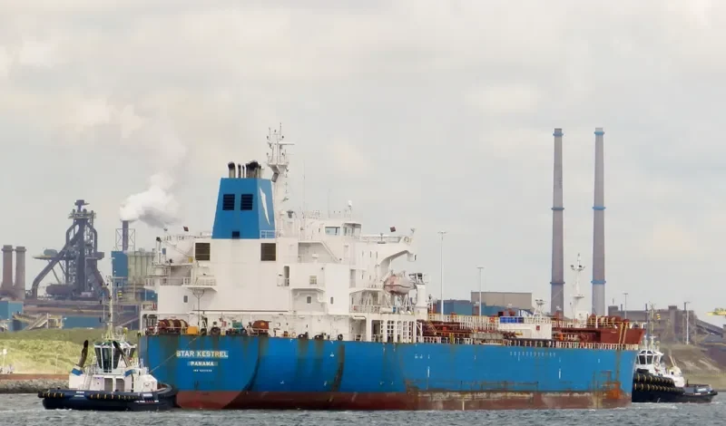 STAR KESTREL Tanker IMO 9321940 photo 6