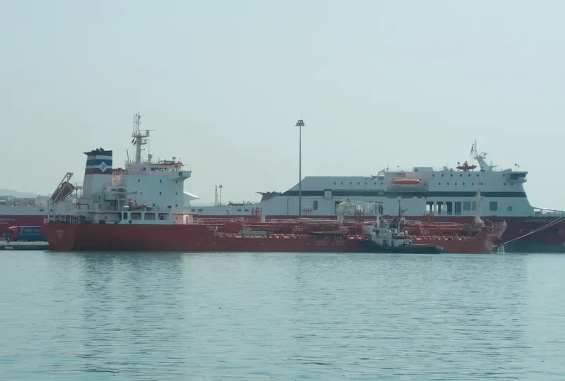 SEA POWER Tanker IMO 9322126 photo 3