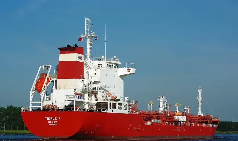 TRIPLE A Tanker IMO 9322152 photo 2