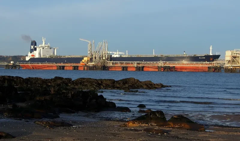 ELLINIS Tanker IMO 9322267 photo 8