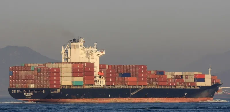 ZIM SHEKOU Container Ship IMO 9322322 photo 2