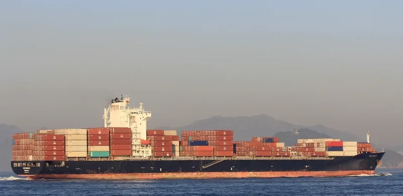ZIM SHEKOU Container Ship IMO 9322322 photo 3