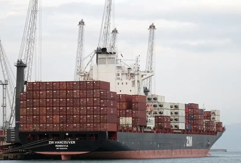 ZIM VANCOUVER Container Ship IMO 9322334