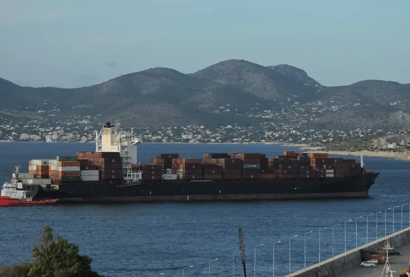 ZIM VANCOUVER Container Ship IMO 9322334 photo 6