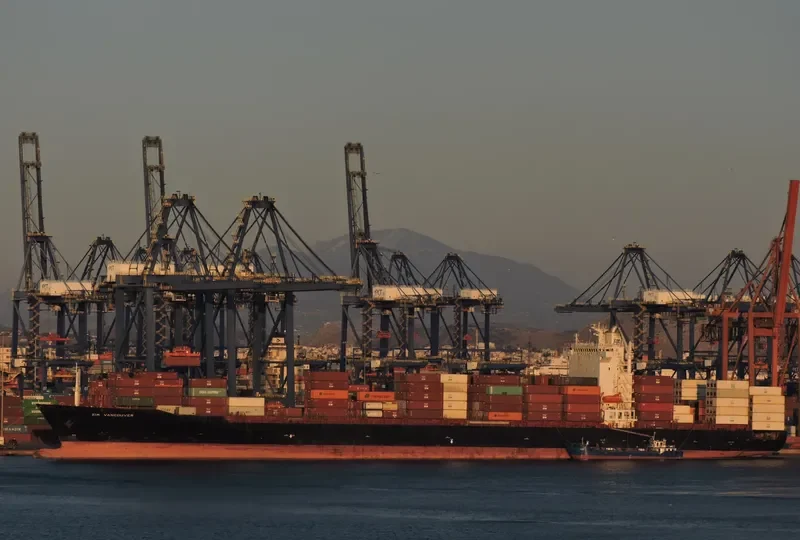 ZIM VANCOUVER Container Ship IMO 9322334 photo 8