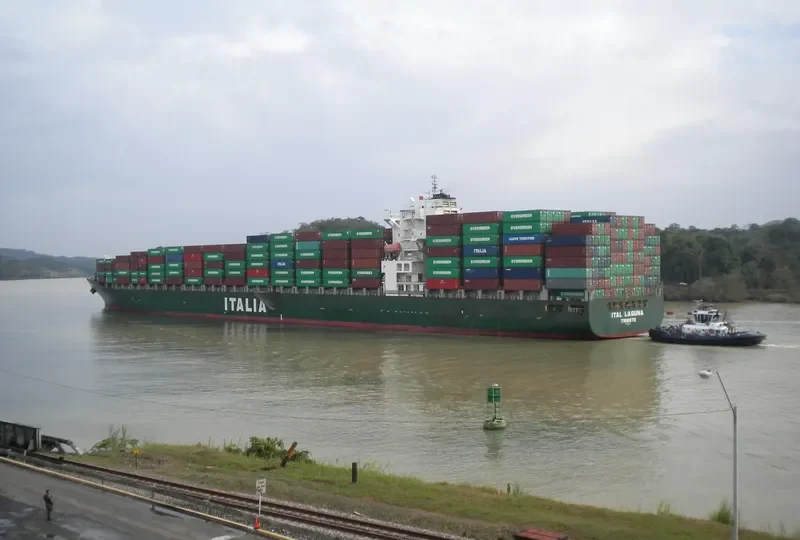 CMA CGM MARLIN Container Ship IMO 9322463 photo 4
