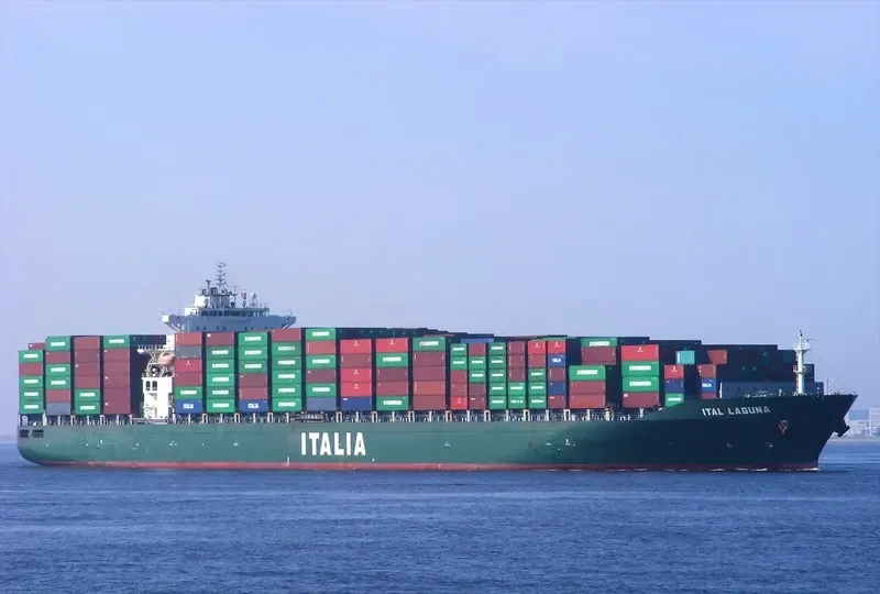 CMA CGM MARLIN Container Ship IMO 9322463 photo 5