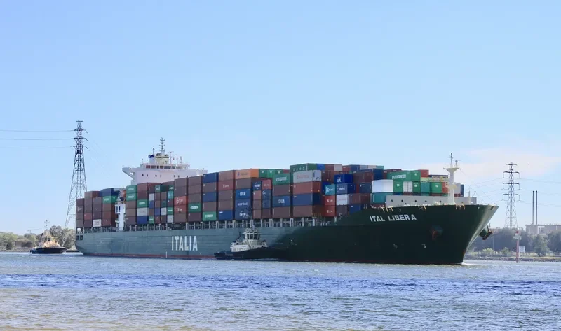 ITAL LIBERA Container Ship IMO 9322475 photo 2