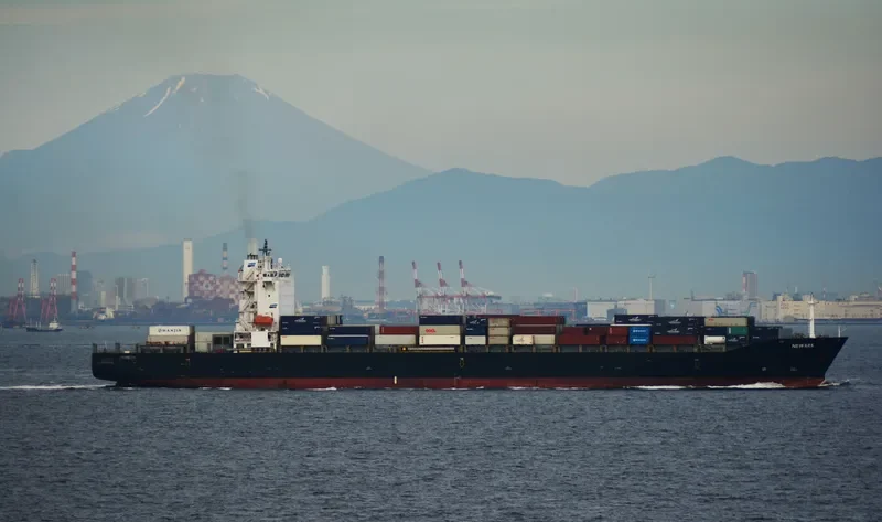 IRENES RAY Container Ship IMO 9322504