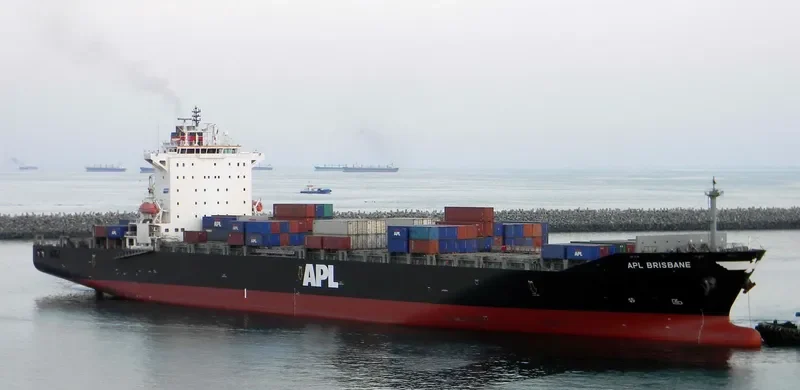 IRENES RAY Container Ship IMO 9322504 photo 8