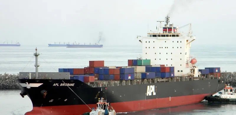 IRENES RAY Container Ship IMO 9322504 photo 10