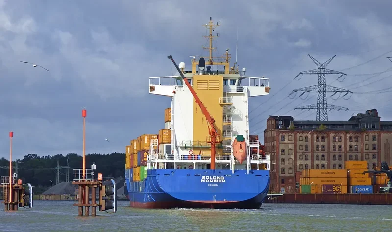SOLONG Container Ship IMO 9322554 photo 4