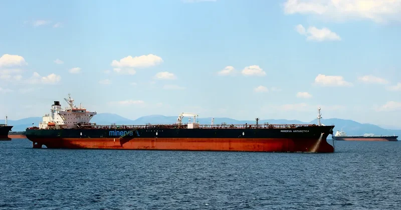 IMPERIA Tanker IMO 9322827 photo 7