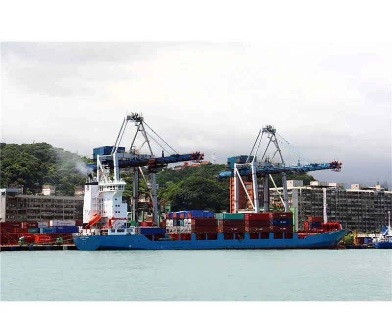 ASIATIC DAWN Container Ship IMO 9322877 photo 3