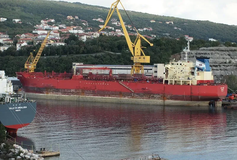 NS POWER Tanker IMO 9322968 photo 4