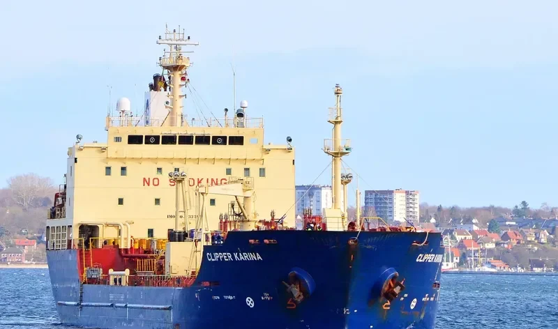 FORTUNE YOUNGIN Tanker IMO 9322970 photo 3