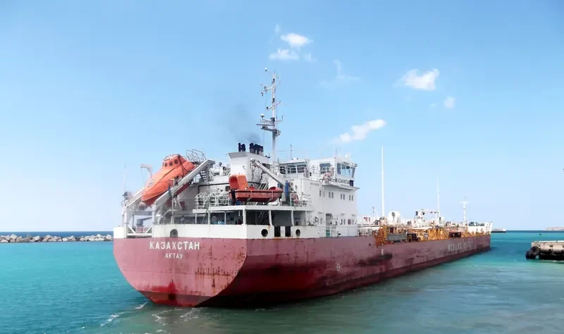 KAZAKHSTAN Tanker IMO 9323118 photo 9