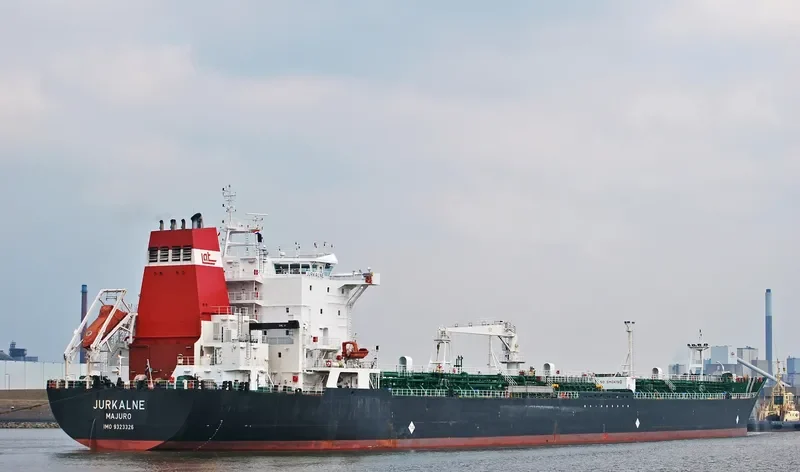JURKALNE Tanker IMO 9323326 photo 7