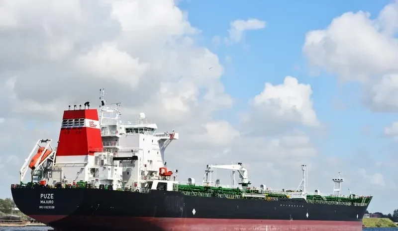 PUZE Tanker IMO 9323338 photo 6