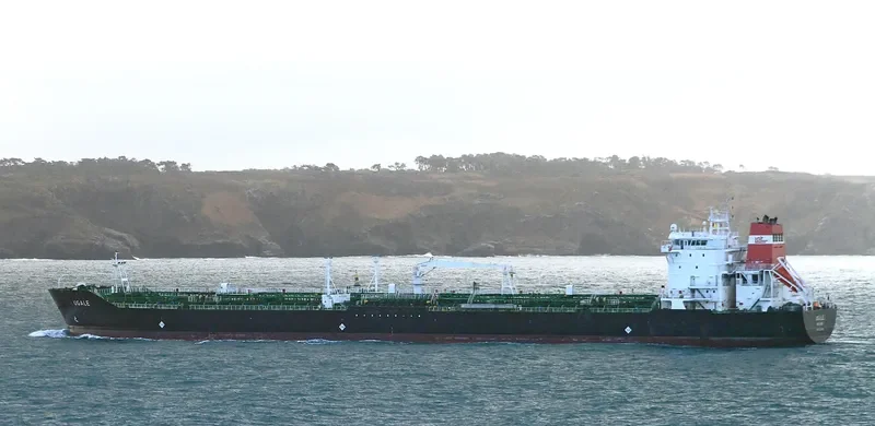 UGALE Tanker IMO 9323352 photo 5