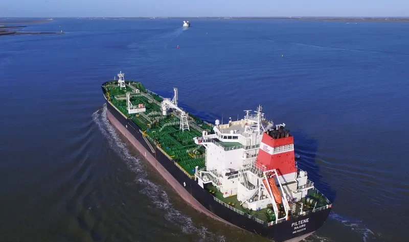 PILTENE Tanker IMO 9323376 photo 10