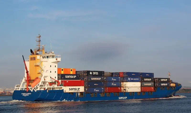 SAMSKIP EXPRESS Container Ship IMO 9323479 photo 2