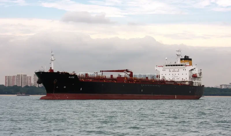 ALICE Tanker IMO 9323792 photo 8