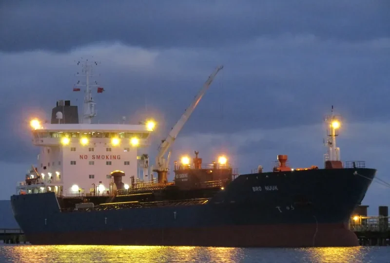 BRO NUUK Tanker IMO 9323819 photo 7